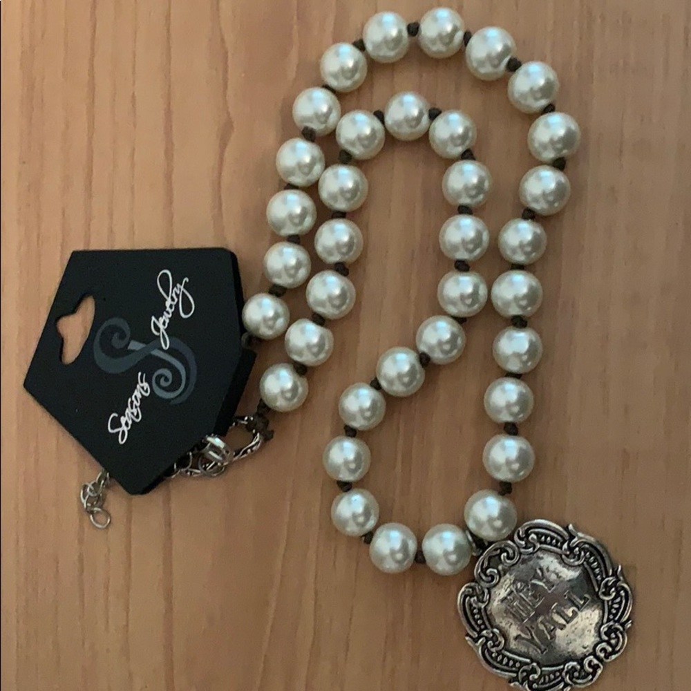 Hey Yall Pearl Necklace